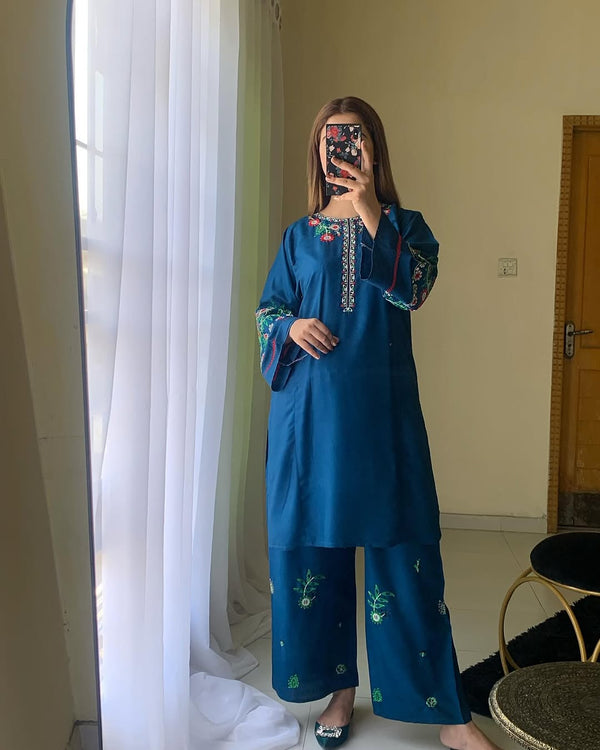 Saniya EMB – 2 Piece Luxury Suit (Winter Collection)