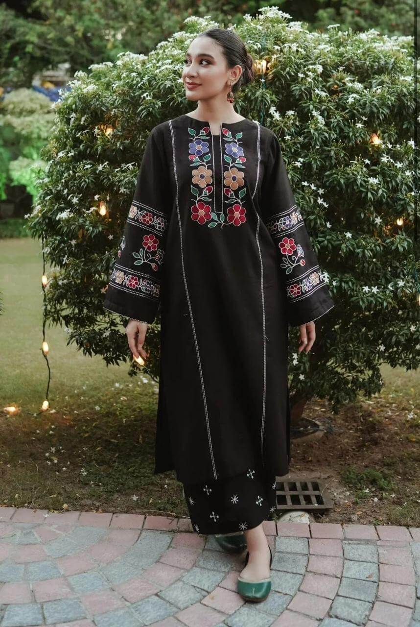 Embroidery 2-Piece Outfit