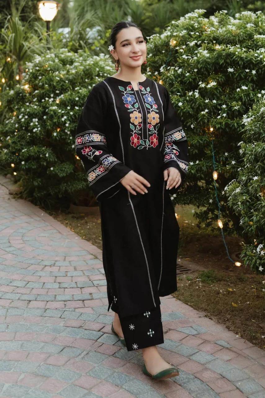 Embroidery 2-Piece Outfit