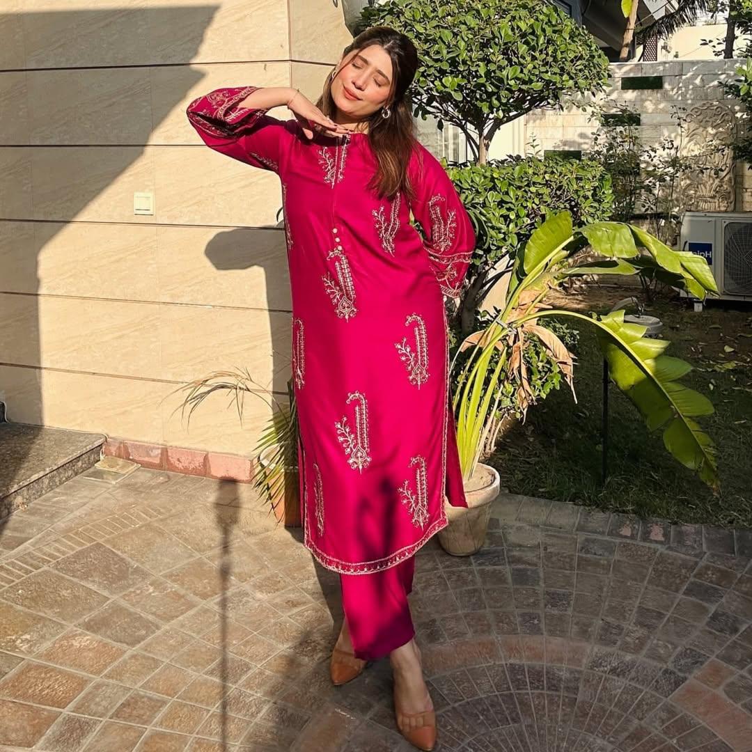Afreen Embroidery 2pc