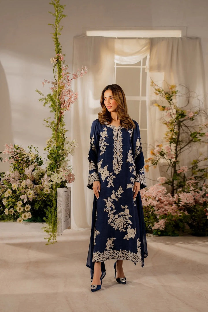Fitrat Emb 3pc – Wedding Party Wear Dresses | Up To 50% Off – Riwaiti Rang