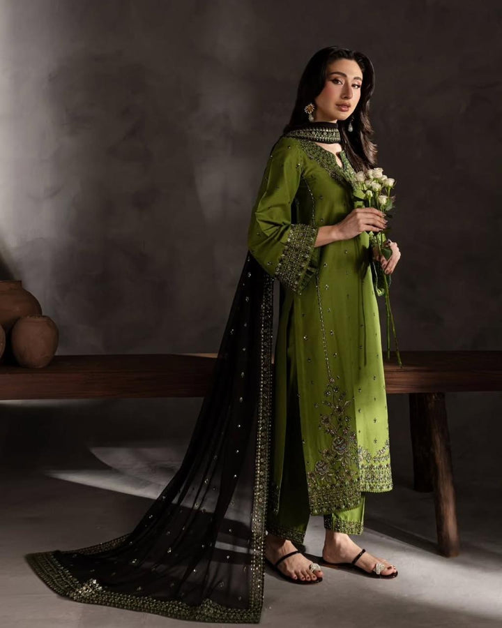 Ezza Lawn Emb 3pc - Riwaiti Rang