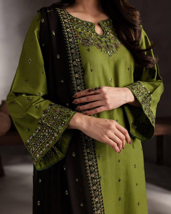 Ezza Lawn Emb 3pc - Riwaiti Rang