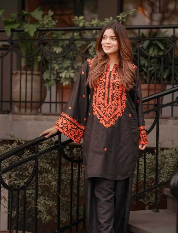 Sofia Emb Work 2pc - Riwaiti Rang